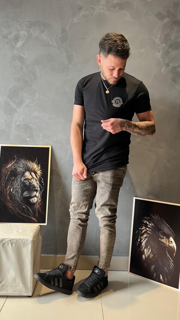 Camiseta Circle Bordado Masculino FB