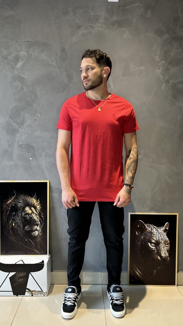 Camiseta Básica Bordado Masculina Vermelha